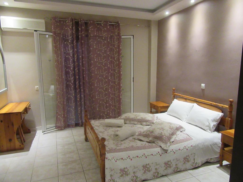Avra Lägenhetshotell Alykes (Zakynthos)